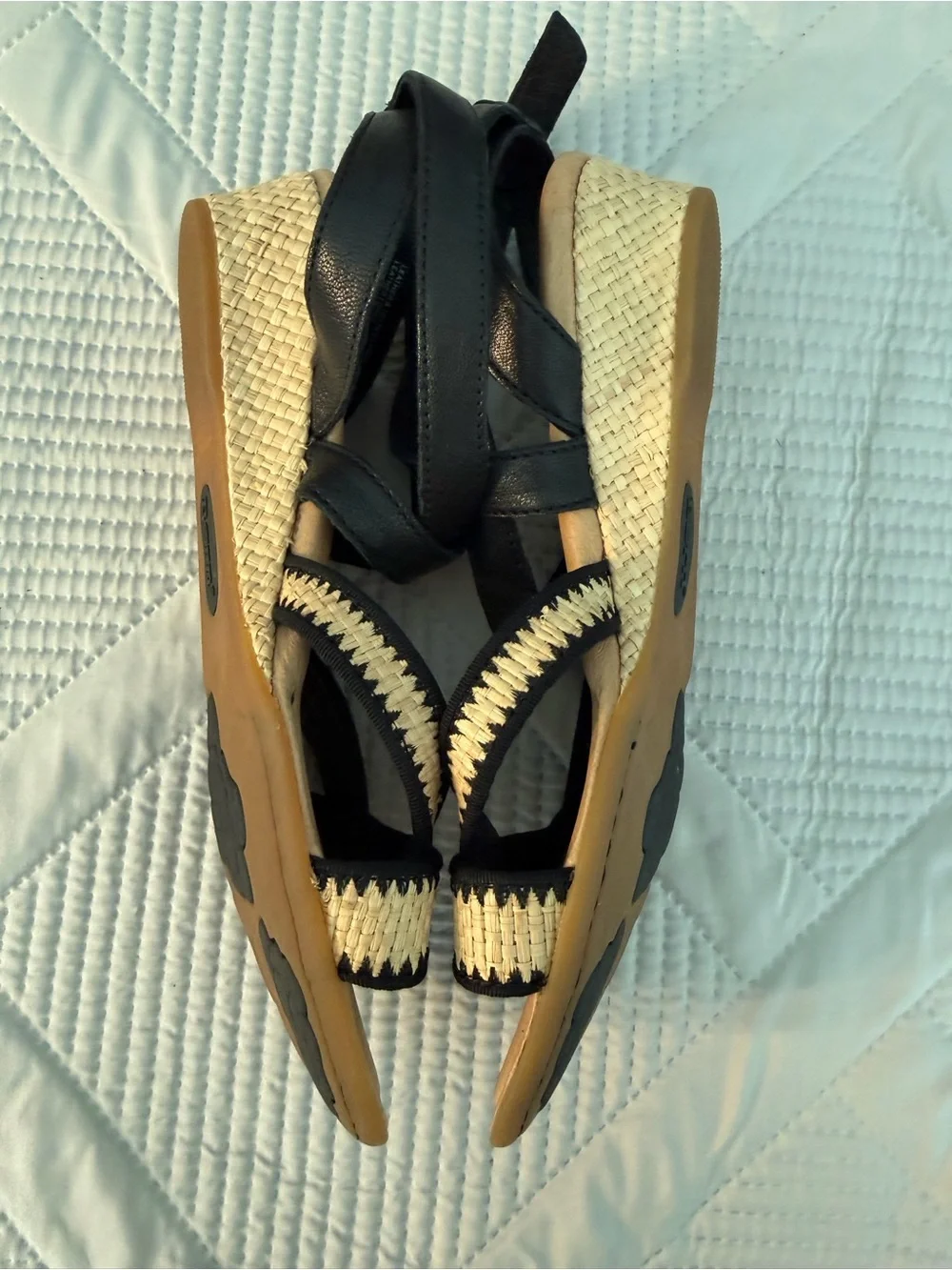 Born Black and Natural Woven-Strap Sandals Sz 8 Nearly New